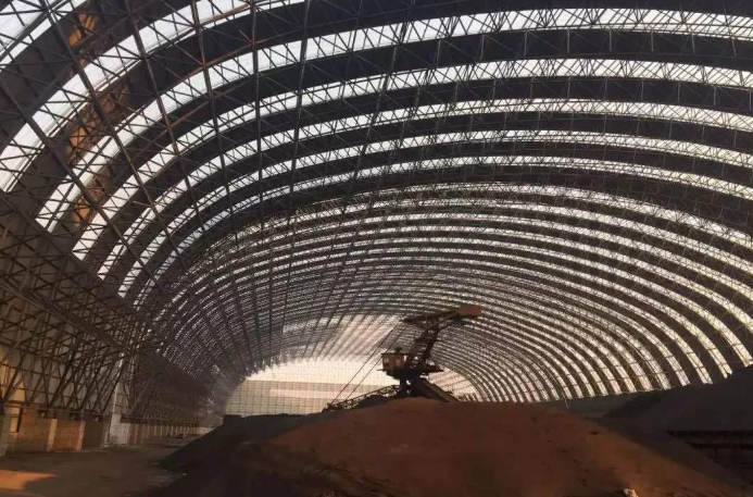 东港概述原料场封闭技术的特点和类型